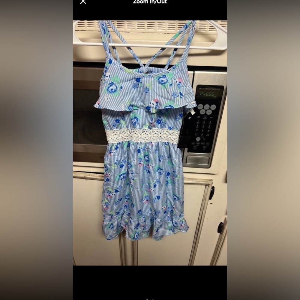 Girls dress nwt